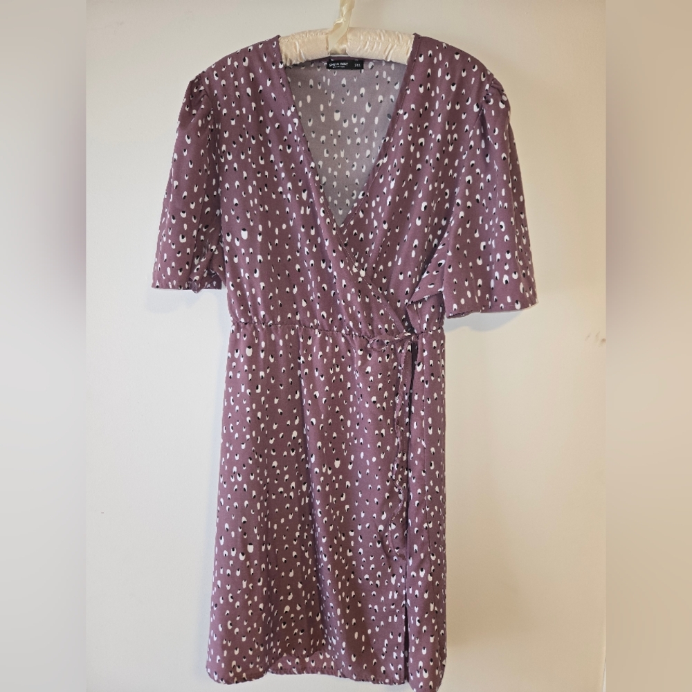 SHEIN Mauve Printed Wrap Mini Dress with White and Black Spots